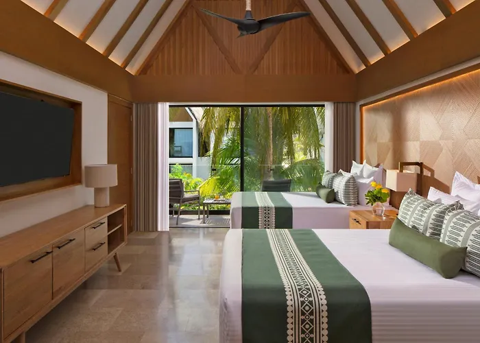 Resort Dreams Sapphire & Puerto Morelos