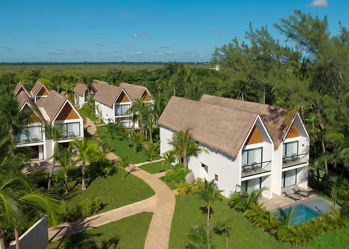 Resort Dreams Sapphire & Puerto Morelos