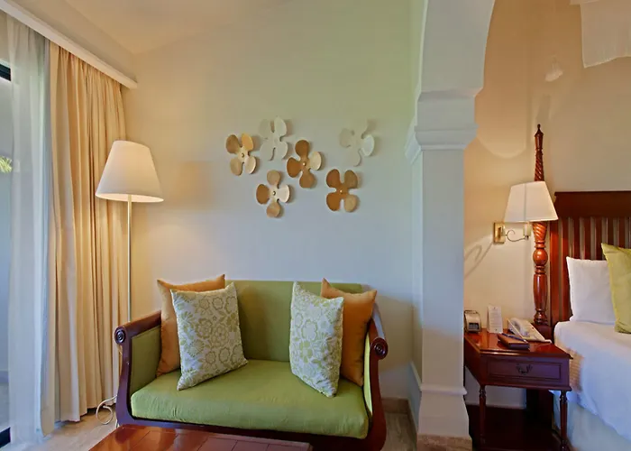 Resort Dreams Sapphire &